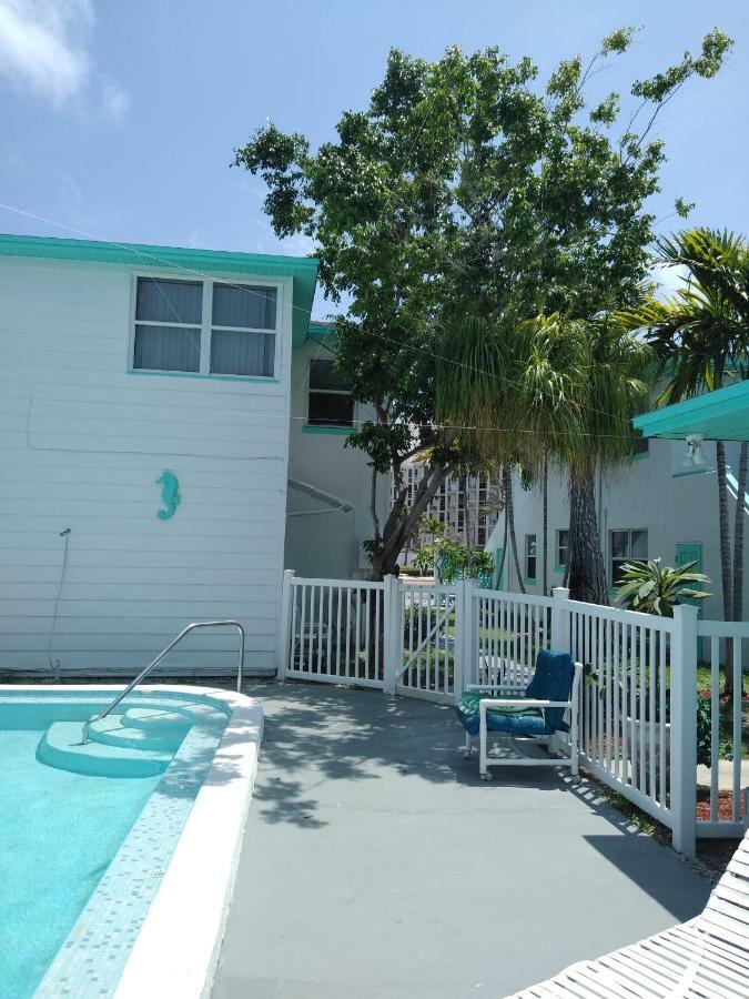 Swashbuckler Motel Treasure Island ภายนอก รูปภาพ